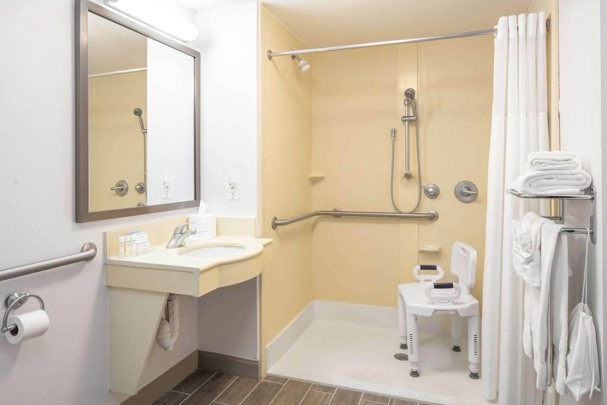 Hampton Inn Freeport Екстер'єр фото