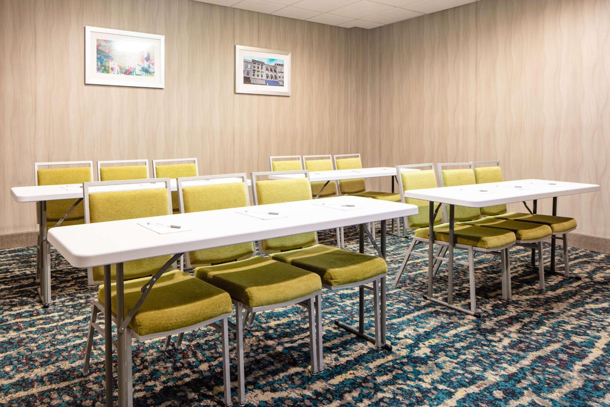 Hampton Inn Freeport Екстер'єр фото